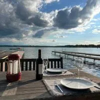 bloom - klein und fein mit Seezugang u WLAN, hotel en Wörthsee