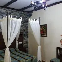Hostal El Lirio, hotel u gradu 'Bollullos par del Condado'
