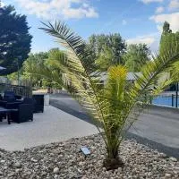 Camping Le Moulin des Effres、Secondignyのホテル