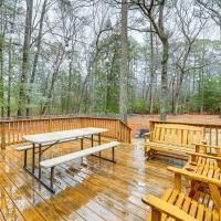 6 Mi to Salisbury Forest-View Sanctuary!, hotel near Salisbury-Ocean City Wicomico Regional Airport - SBY, Parsonsburg