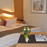 AKZENT Hotel Am Bach, hotelli kohteessa Dettelbach