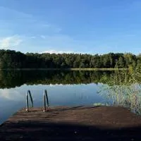 Apartament nad jeziorem, hotel Barlinekben