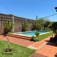 Garupá में, होटल Casa con piscina y parque