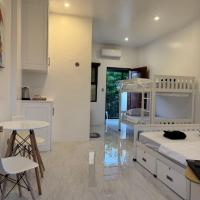 CasaJuana Room Rental, hotel poblíž Sicogon Island Airport - ICO, Carles