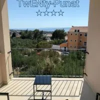 TwENty-Punat Apartments, hotel di Punat
