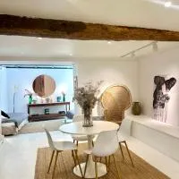 Loft atelier quatre, hotel v destinaci Ussel
