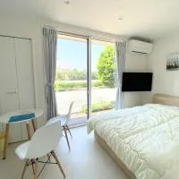 The land hotel L5, מלון בArao