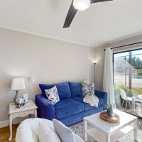 Cozy condo with shared pool, close to historic downtown st augustine, Hotel in der Nähe vom Flughafen Northeast Florida Regional Airport - UST, St. Augustine