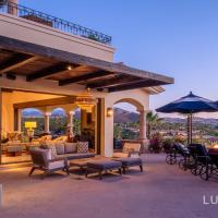 Two Neighboring Villas Fully Staffed in Villas Del Mar, Swimmable Beach!, hotel di San Jos&eacute; del Cabo