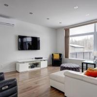 Luxury New Home - with Parking, hotel poblíž Mezinárodní letiště Montréal-Mirabel - YMX, Mirabel