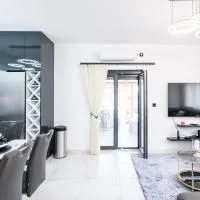 Sunrise Palace, מלון בSarud