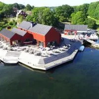 Tjärö Hotell & Vandrarhem、Trensumのホテル