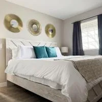 RiverStone Retreat - Newburgh IN Stylish Apartments, hotel em Newburgh