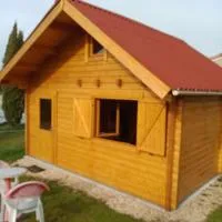 chalet le cocon de bois, hotel in Église-Neuve-de-Vergt