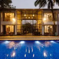 Pool Villas by Baya Resorts - Karjat, hotel di Karjat