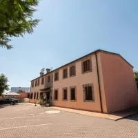 Hotel Le Corti, hotel en Ferrara