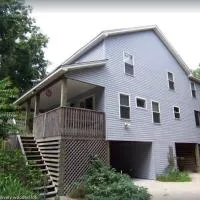Soundside, canalfront Outer Banks house near ocean, ξενοδοχείο σε Kitty Hawk Beach