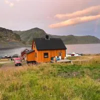 House Nordkapp Fishing Adventure, hotel en Sarnes