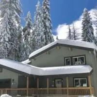 Lily of the Valley - Yosemite Reservations, AC, Forest View and WiFi, Hotel in Yosemite West