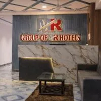 Hotel Maruti R, хотел в Ахмедабад