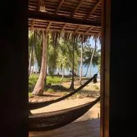 Koh Rong Island में, होटल Lily's Beach Bungalows