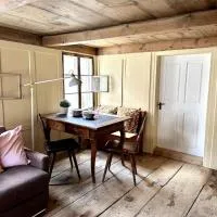 Private Apartment in Guesthouse Rosalie、Brunnadernのホテル