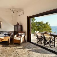 Seashells & Pines Villa in Vourvourou #FeelsLikeHome, hotel a Vourvourou