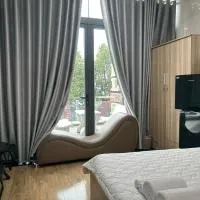 Hotel Hồng Cẩm, hotel u gradu Trung An