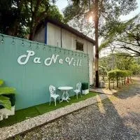 ปานีวิลล์ รีสอร์ต, hotel i Ban Wang Takhrai