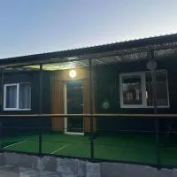 Edina Tini-House, hotell i Livezeni