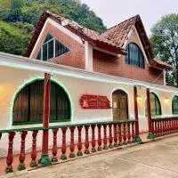 Los Pinos EcoHotel, hôtel à Villa Restrepo
