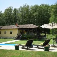 Pansion Savinac – hotel w mieście Takovo