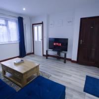 Family House near Farnborough Airport, Free Parking, hotel poblíž Letiště Farnborough - FAB, Hawley