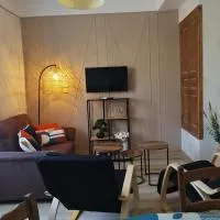 Maison catalane rénovée، فندق في Montescot
