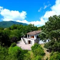 Casa del Bosco - Vista mozzafiato & Parco 4 ettari, hôtel à Bobbio