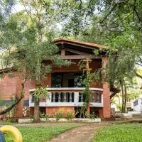 Los Cantares, hotel em Piribebuy