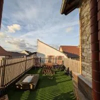 zentrale helle Wohnung in Gau-Algesheim mit Balkon, hotel v destinácii Gau-Algesheim