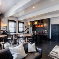 The Firehouse, hotell i Newport