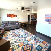 3Bd, King, Brkfst, Large TVs, WD, Sleeps 11, BBQ, hotel poblíž Page Municipal - PGA, Page