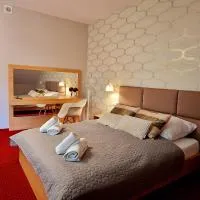 Szafranowy Dwór, khách sạn ở Strawczyn