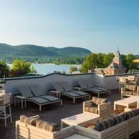 Courtyard by Marriott Lake George, hotelli kohteessa Lake George