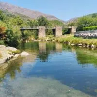 Piscinas, Serra da Estrela AL, hotel u gradu Bouça