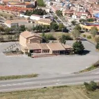 Hotel Cariñena โรงแรมในการีเญนา