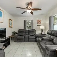 Close to Clearwater Beach and Honeymoon Island!, hotel u gradu 'Tarpon Springs'