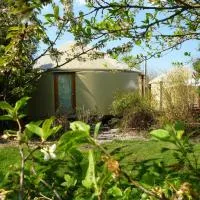 Les Yourtes du Perche, hotel a Coulonges-sur-Sarthe