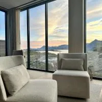 Lyngvær Fjord Lodge - Jacuzzi & Sauna - No 43，位于Kleppstad的酒店