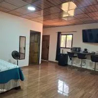 Pleasant Hostal Panama, хотел в Aserrío