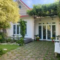 Nguyên Căn Villa Nghỉ Dưỡng 2 Phòng Ngủ, hotel a Trung An