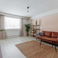 Viihtyisä rivitaloasunto，位于塞伊奈约基塞内约基机场 - SJY附近的酒店