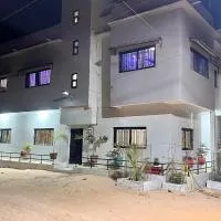 Résidence Khadija, Aéroport 15mn AIBD, CICAD hôtel، فندق في Rufisque